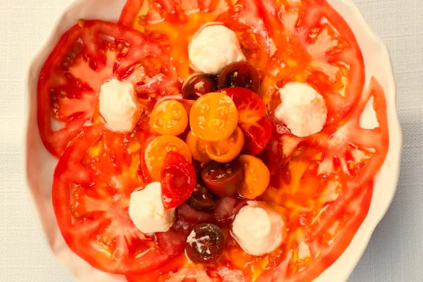 Bahçe Domates Salata